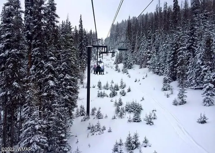 Embrace The Fore Seasons In Pinetop! *